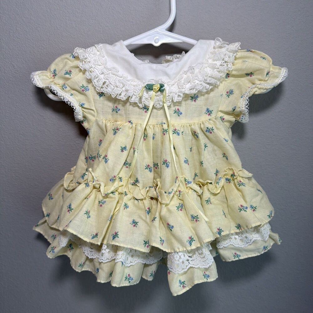 VTG Martha's Miniatures Erin Dress Newborn Yellow Floral Ruffles Lace USA Made